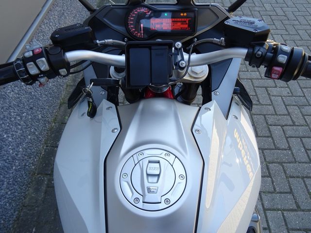 bmw - r-1200-rs