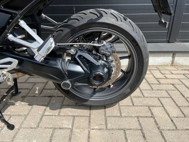 bmw - r-1200-rs