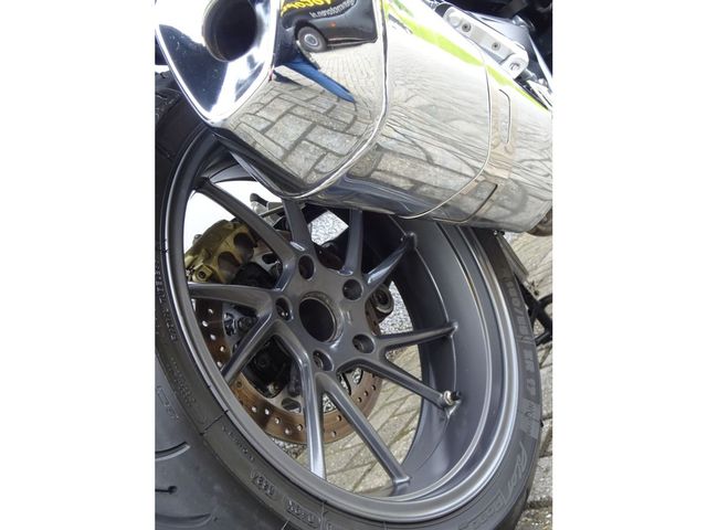 bmw - r-1200-rs