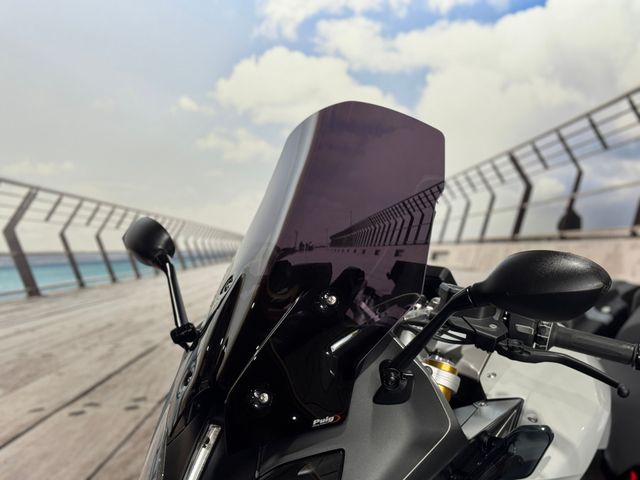 bmw - r-1200-rs