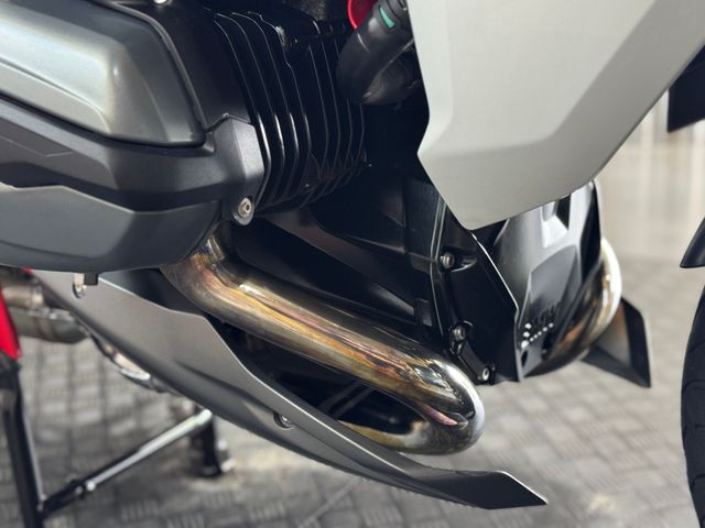bmw - r-1200-rs