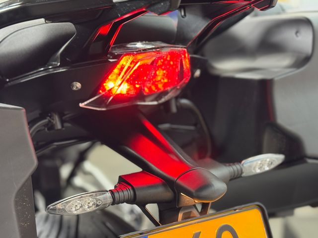 bmw - r-1200-rs