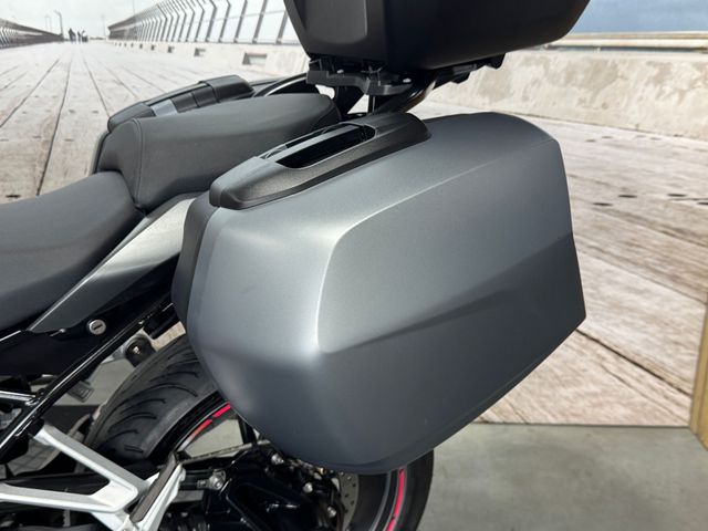 bmw - r-1200-rs