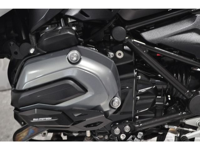 bmw - r-1200-rs