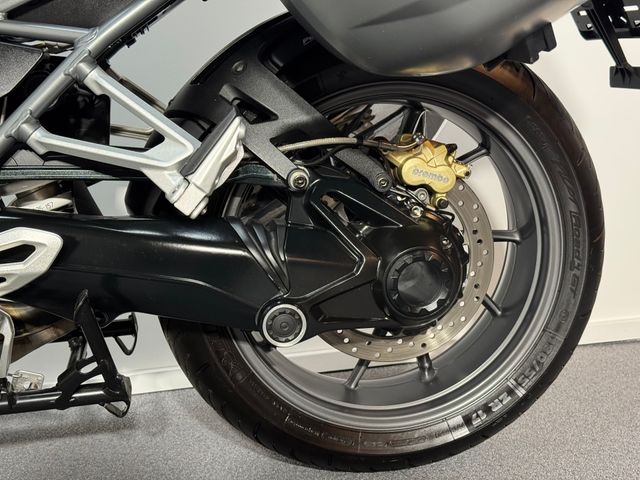 bmw - r-1200-rs