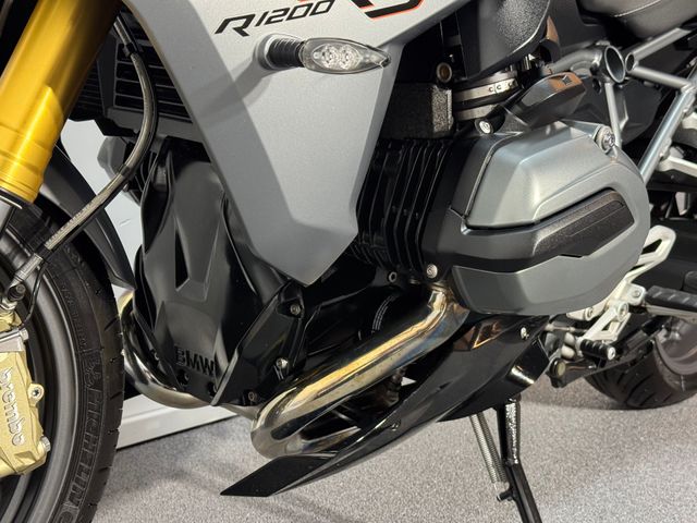 bmw - r-1200-rs