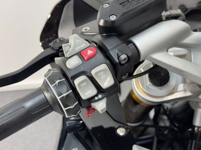 bmw - r-1200-rs