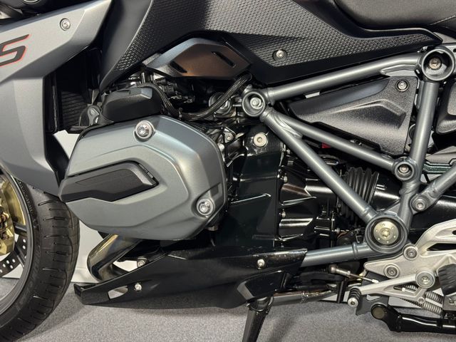 bmw - r-1200-rs