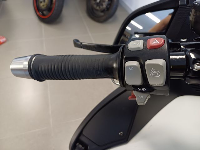 bmw - r-1200-rt