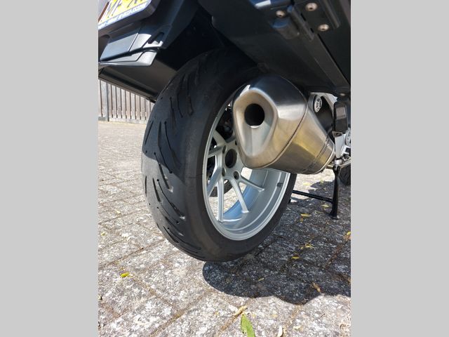 bmw - r-1200-rt-lc