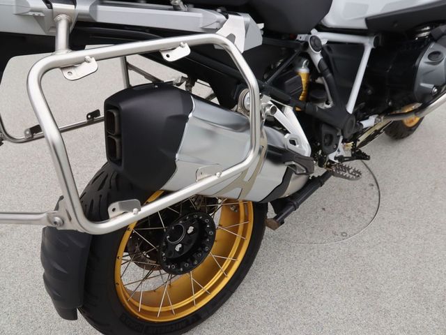 bmw - r-1250-gs-adventure