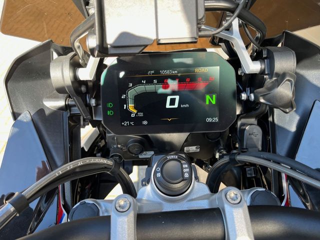 bmw - r-1250-gs-adventure