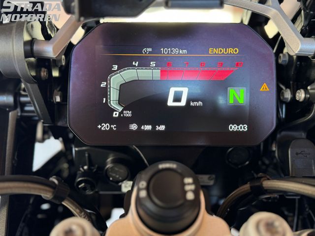 bmw - r-1250-gs-adventure