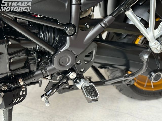 bmw - r-1250-gs-adventure-40-years-gs-edition