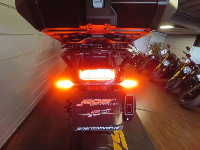 bmw - r-1250-gs-triple-black