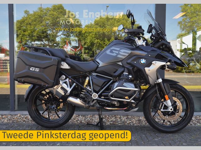 bmw - r-1250-gs-triple-black