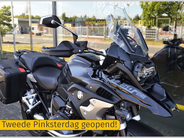 bmw - r-1250-gs-triple-black