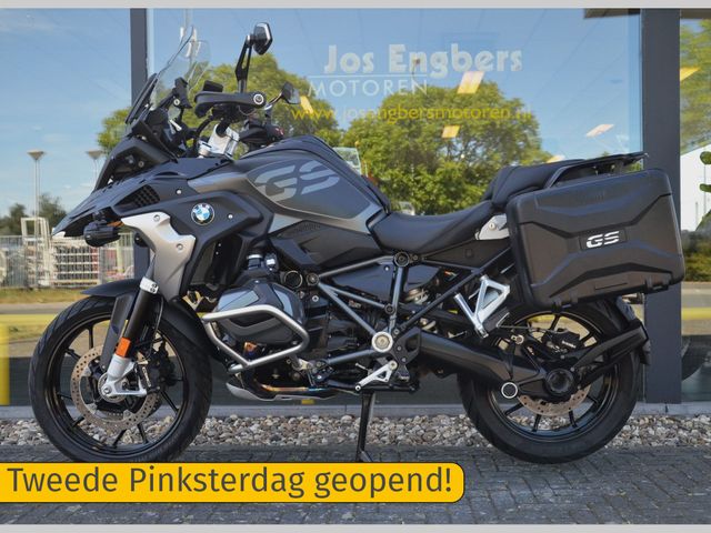 bmw - r-1250-gs-triple-black