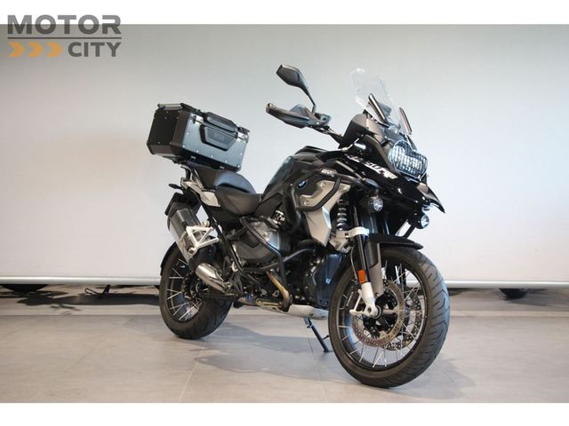 bmw - r-1250-gs-triple-black