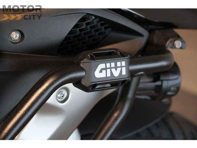 bmw - r-1250-gs-triple-black