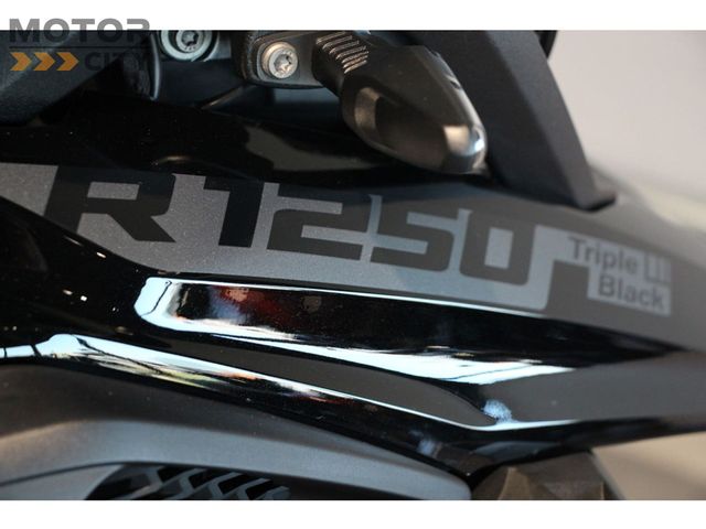 bmw - r-1250-gs-triple-black
