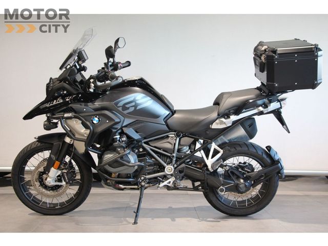 bmw - r-1250-gs-triple-black