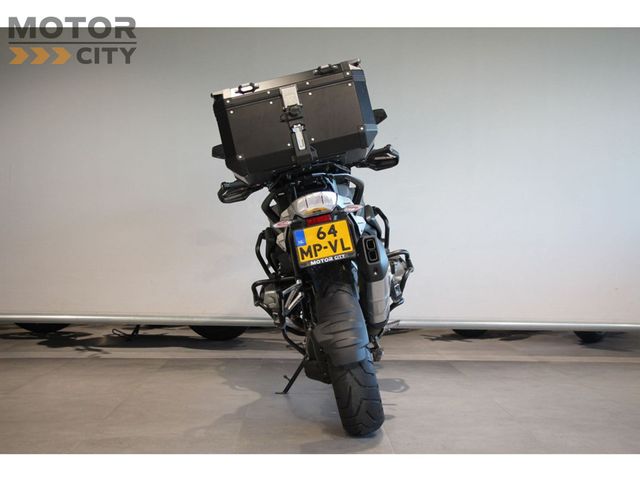 bmw - r-1250-gs-triple-black