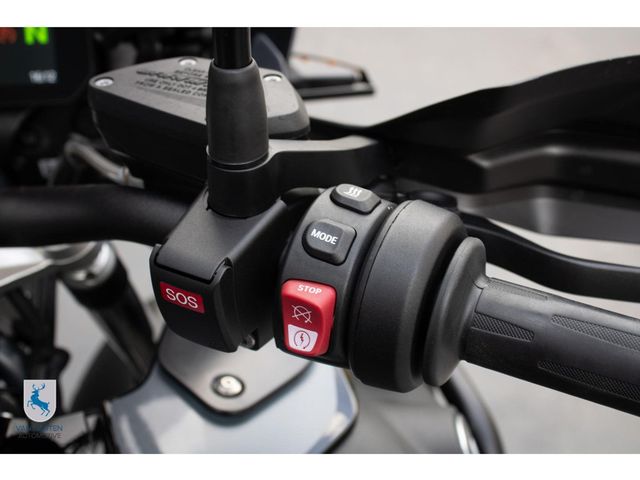 bmw - r-1250-gs-triple-black