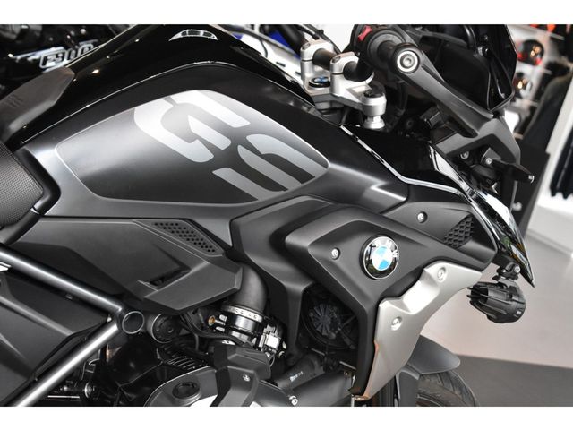 bmw - r-1250-gs-triple-black