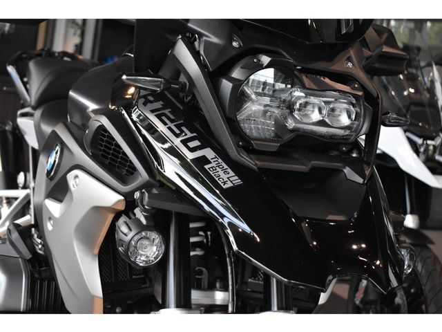 bmw - r-1250-gs-triple-black