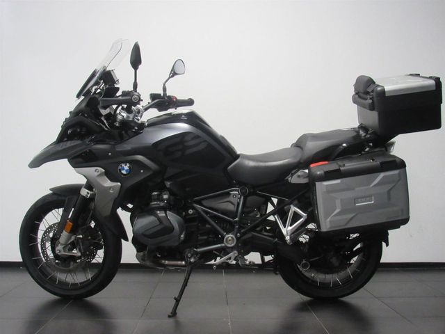 bmw - r-1250-gs-triple-black