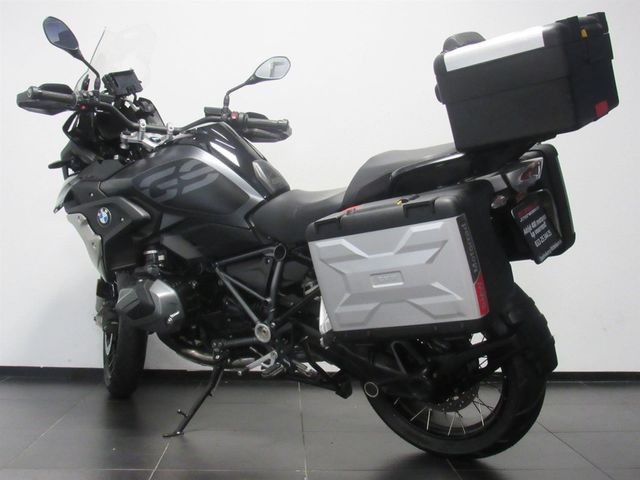 bmw - r-1250-gs-triple-black