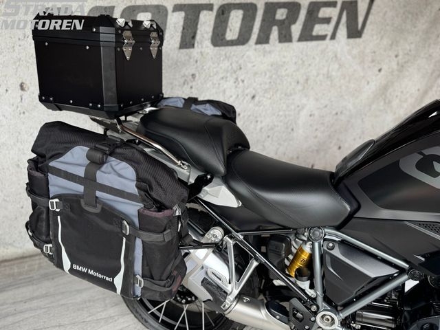 bmw - r-1250-gs-triple-black