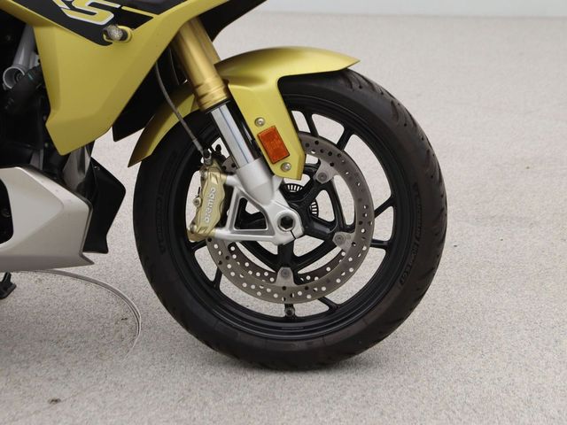 bmw - r-1250-rs