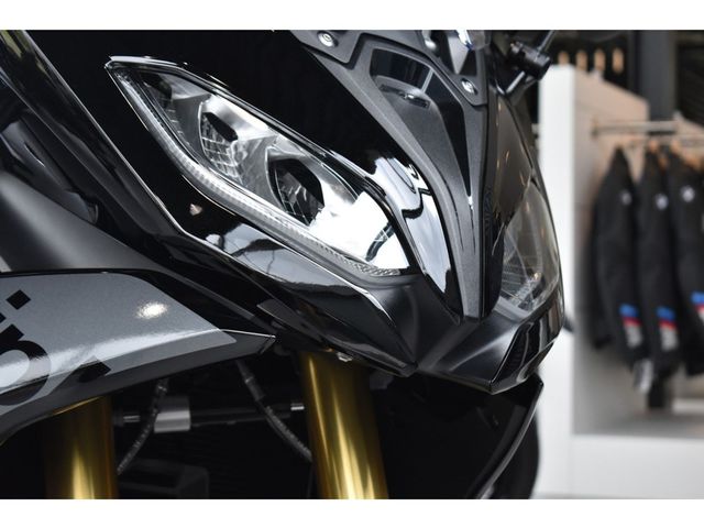 bmw - r-1250-rs