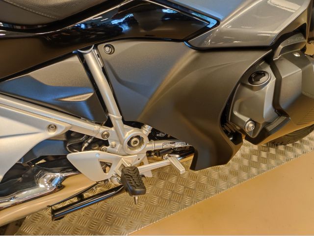 bmw - r-1250-rt