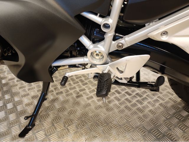 bmw - r-1250-rt