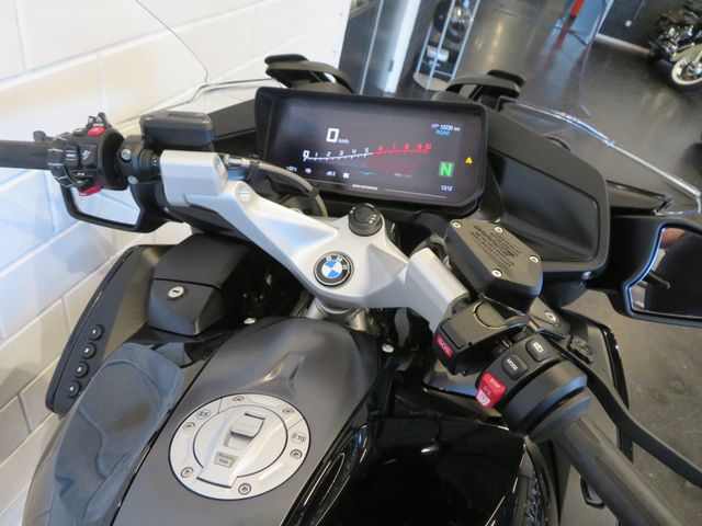bmw - r-1250-rt