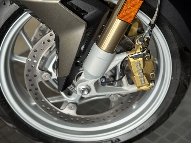 bmw - r-1250-rt