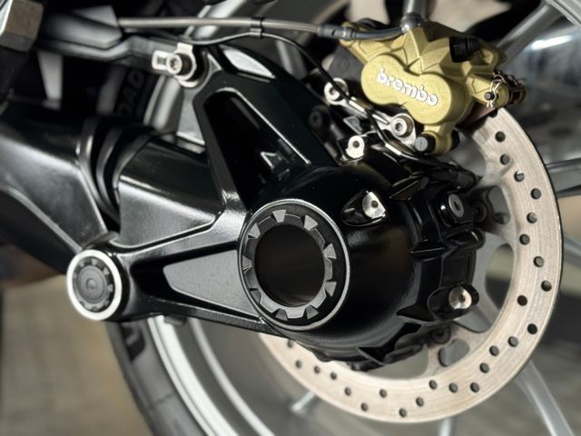 bmw - r-1250-rt