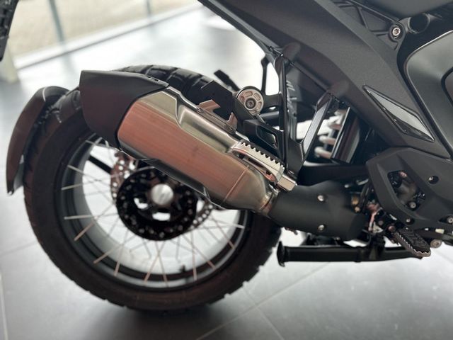 bmw - r-1300-gs