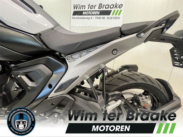 bmw - r-1300-gs