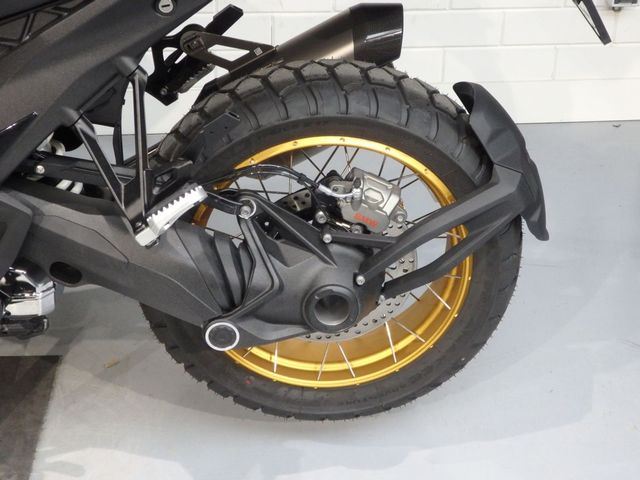 bmw - r-1300-gs