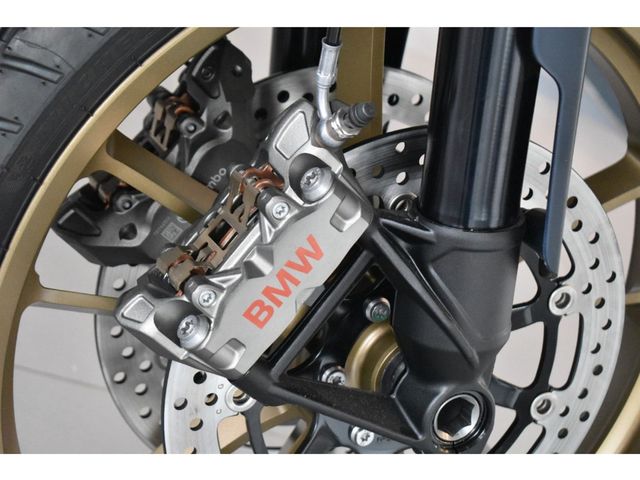 bmw - r-1300-gs