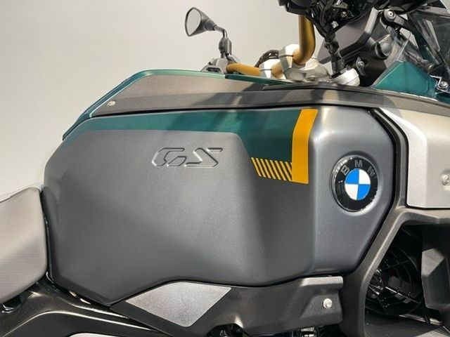 bmw - r-1300-gs-adventure