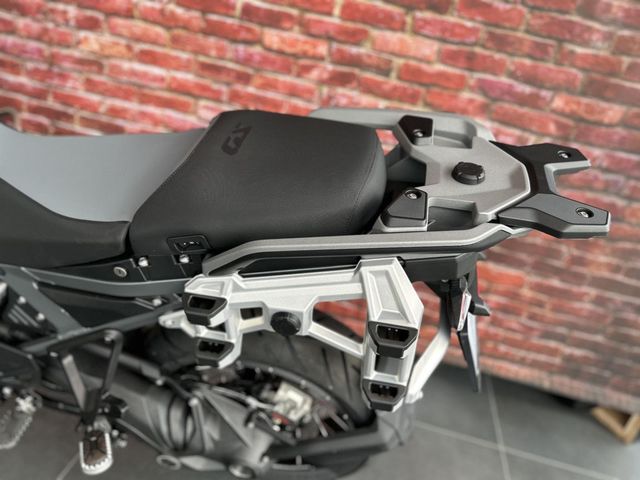 bmw - r-1300-gs-adventure