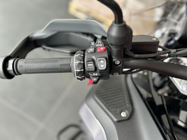 bmw - r-1300-gs-adventure