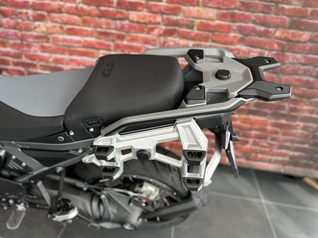 bmw - r-1300-gs-adventure