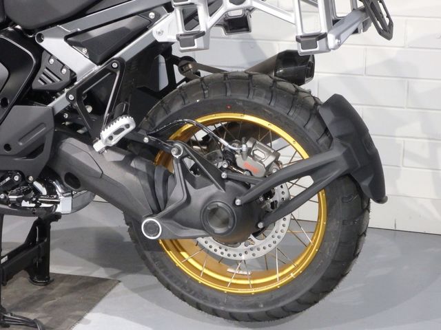 bmw - r-1300-gs-adventure