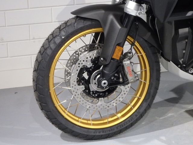 bmw - r-1300-gs-adventure